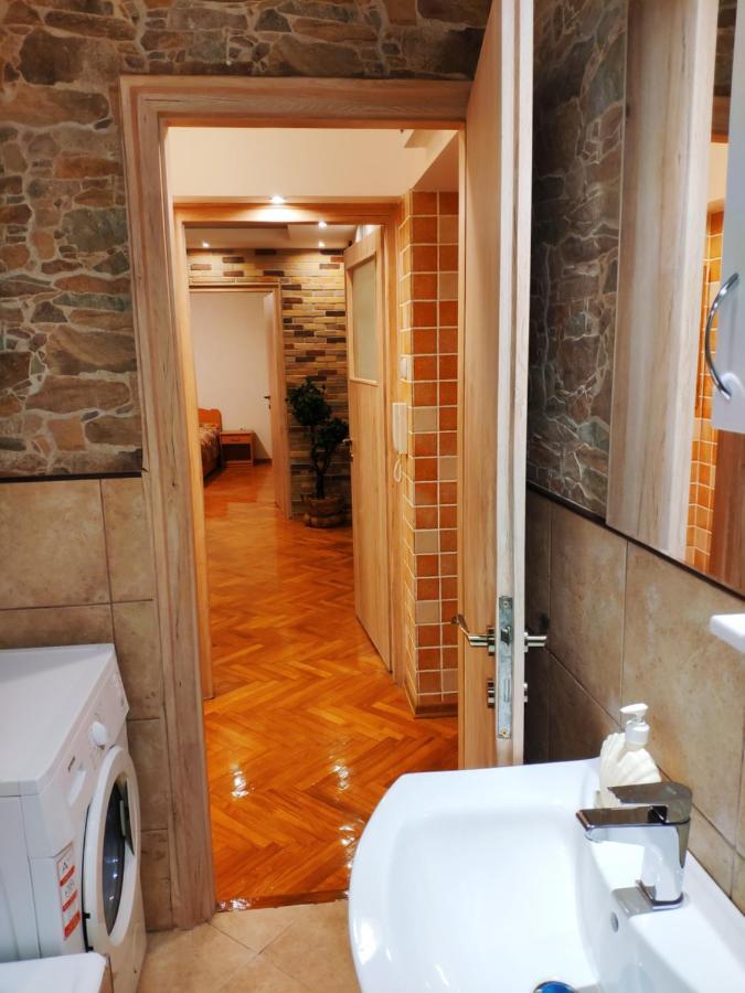 V2 With Love - Vintage Modern And Spacious بلغراد المظهر الخارجي الصورة
