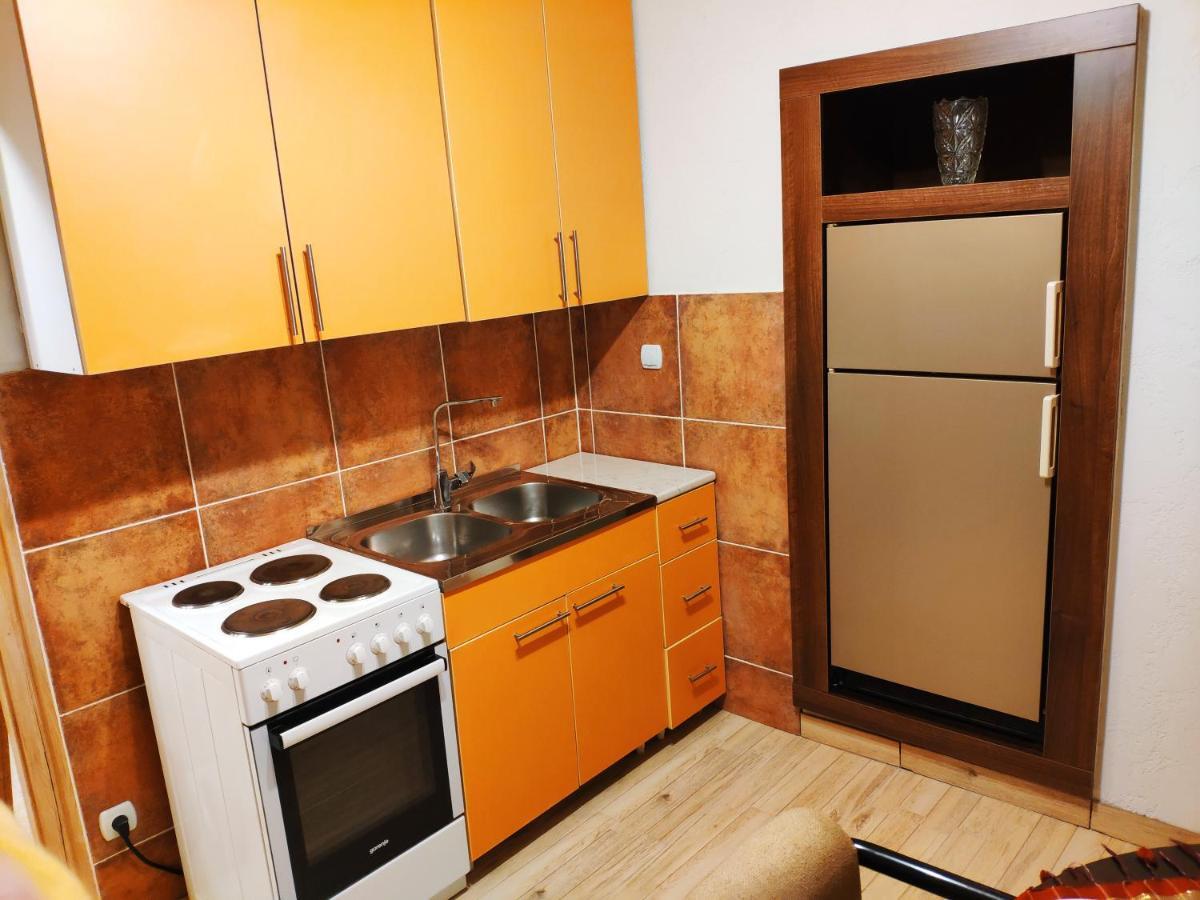 V2 With Love - Vintage Modern And Spacious بلغراد المظهر الخارجي الصورة